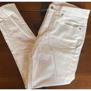 Ann Taylor Loft Curvy Skinny White Jeans Short 28 / 6